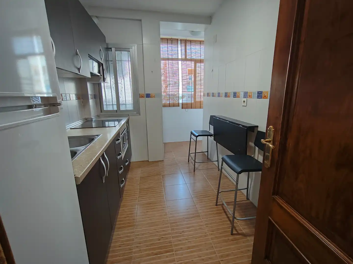 Cocina de Piso de alquiler en Granada con Aire acondicionado, Amueblado y Lavadora