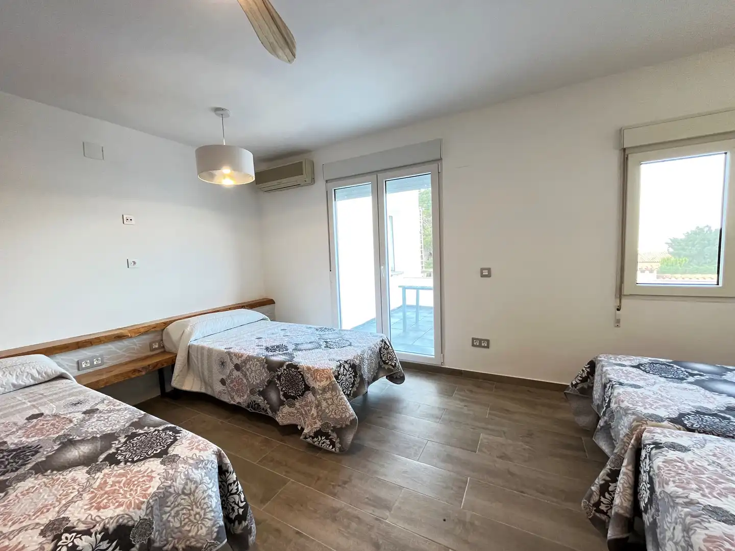 Bedroom of Buildings for sale in Dénia  with Community pool