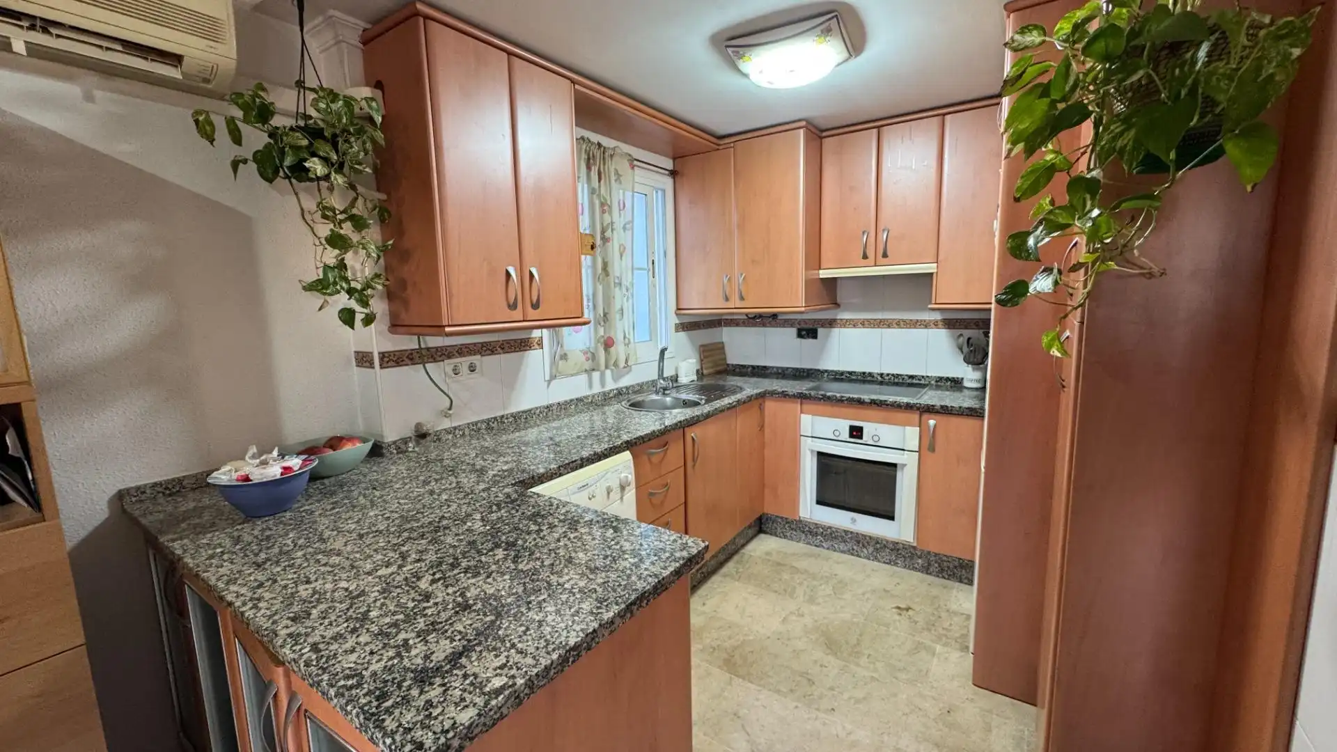 Cocina de Ático en venta en Rincón de la Victoria con Aire acondicionado, Terraza y Trastero