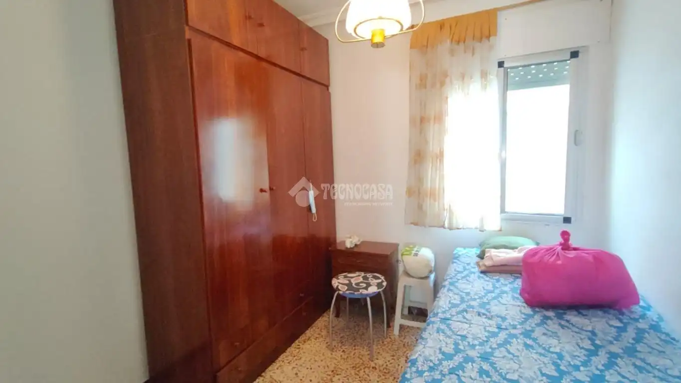 Bedroom of Flat for sale in Sevilla