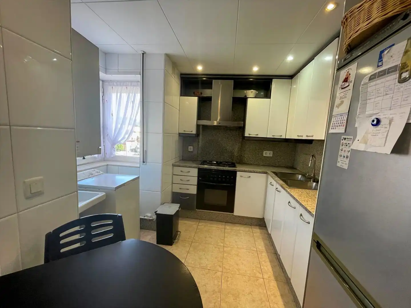 Cocina de Piso en venta en Pineda de Mar con Calefacción, Amueblado y Balcón