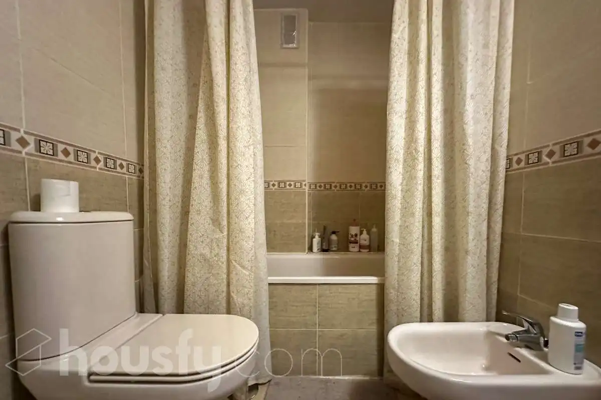 Bathroom of Houses for sale in Aranjuez  with Air Conditioner, Heating and Private garden