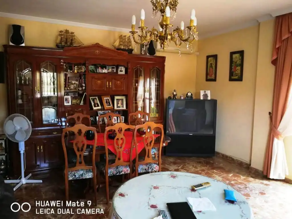 Menjador de Edifici en venda en Loja