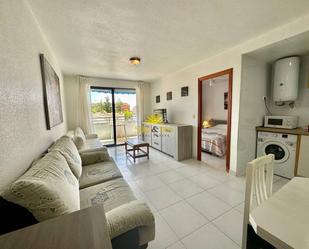 Living room of Flat to rent in Torrevieja  with Terrace, Swimming Pool and Balcony