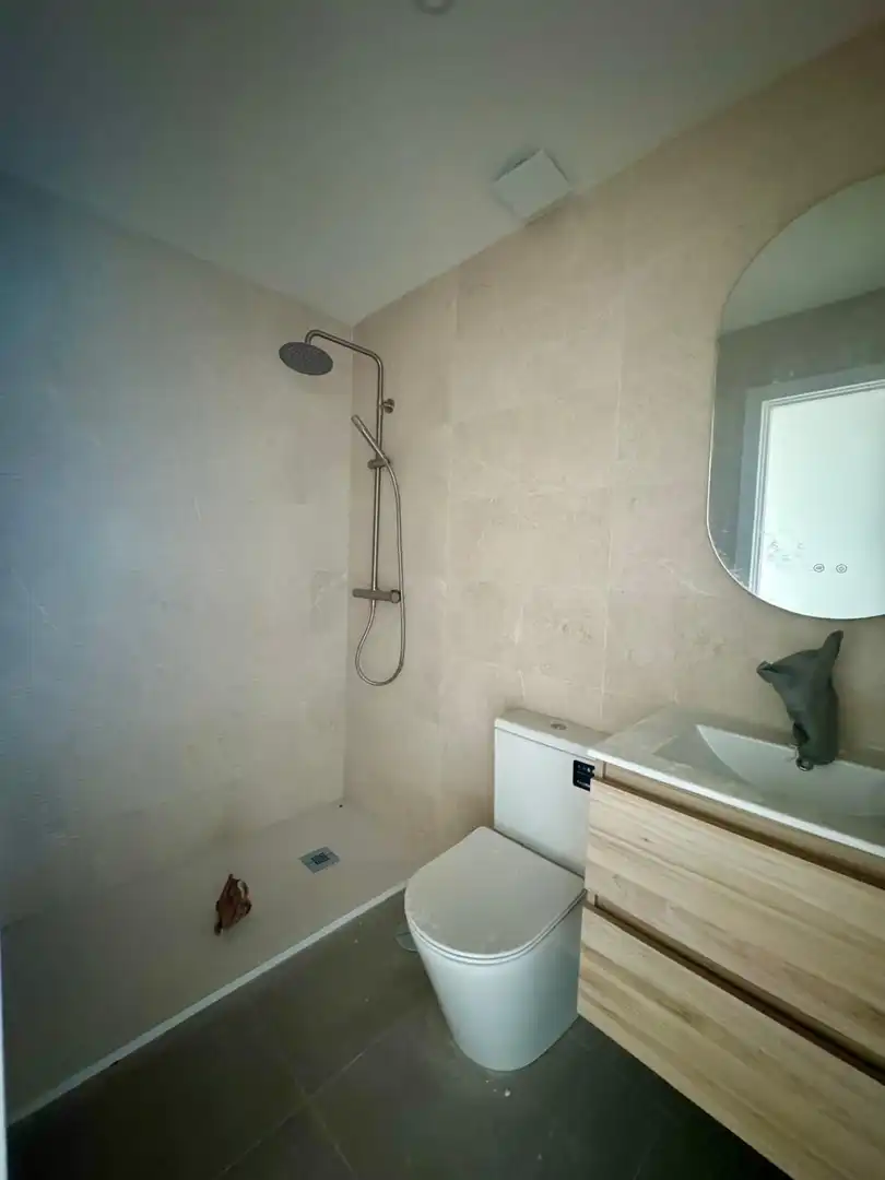 Badezimmer von Maisonette zum Verkauf in Torremolinos mit Klimaanlage, Terrasse und Abstellraum