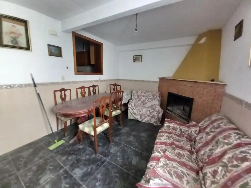 Sala de estar de Casa adosada en venta en Martos con Terraza, Amueblado y Balcón