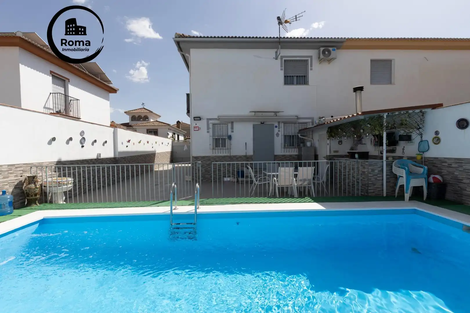 Villa con piscina in vendita a Calle Huelva 0N