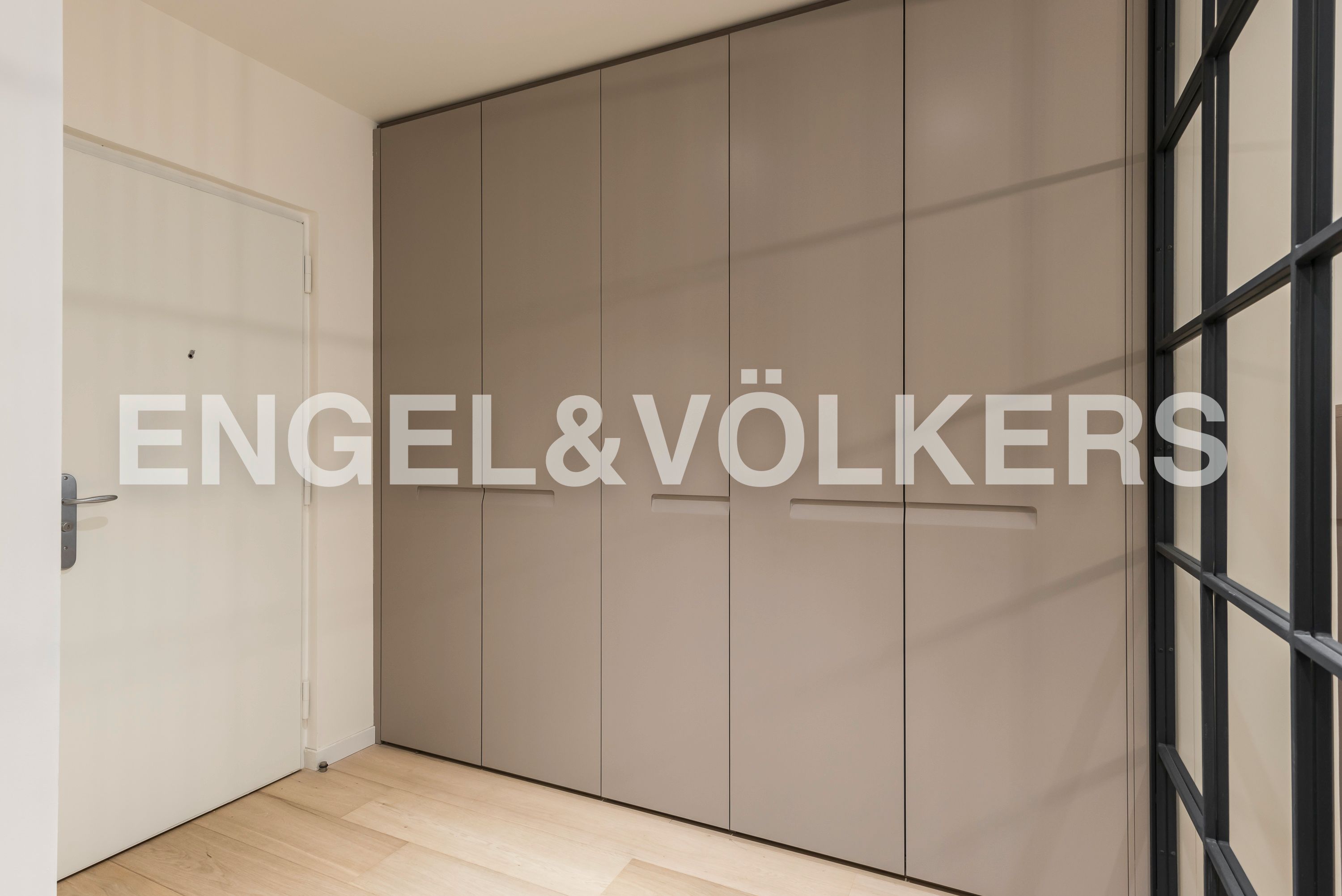 Dormitori de Apartament de lloguer en  Madrid Capital amb Aire condicionat, Calefacció i Moblat