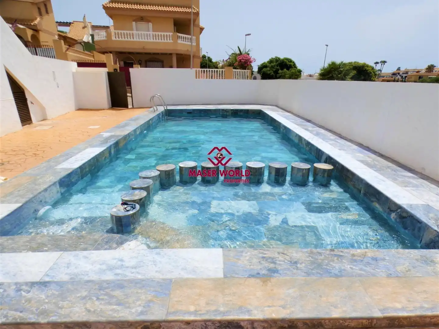 Apartments for sale in El Alamillo