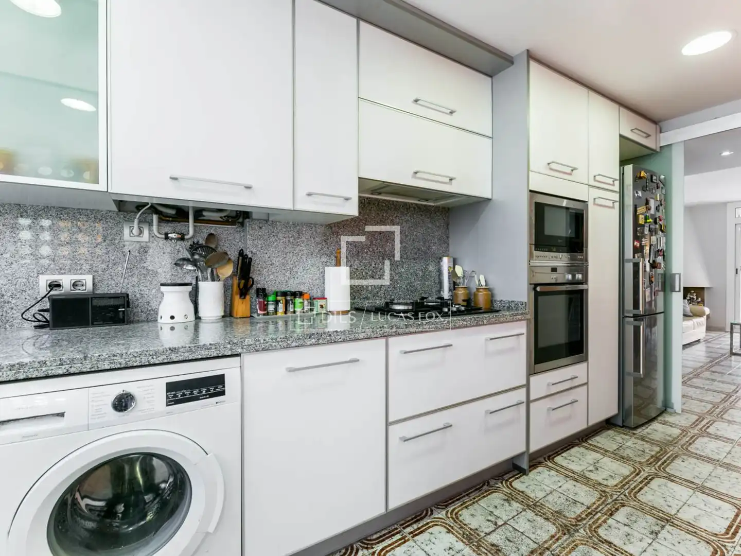 Küche von Wohnung zum Verkauf in Castelldefels mit Heizung, Privatgarten und Terrasse