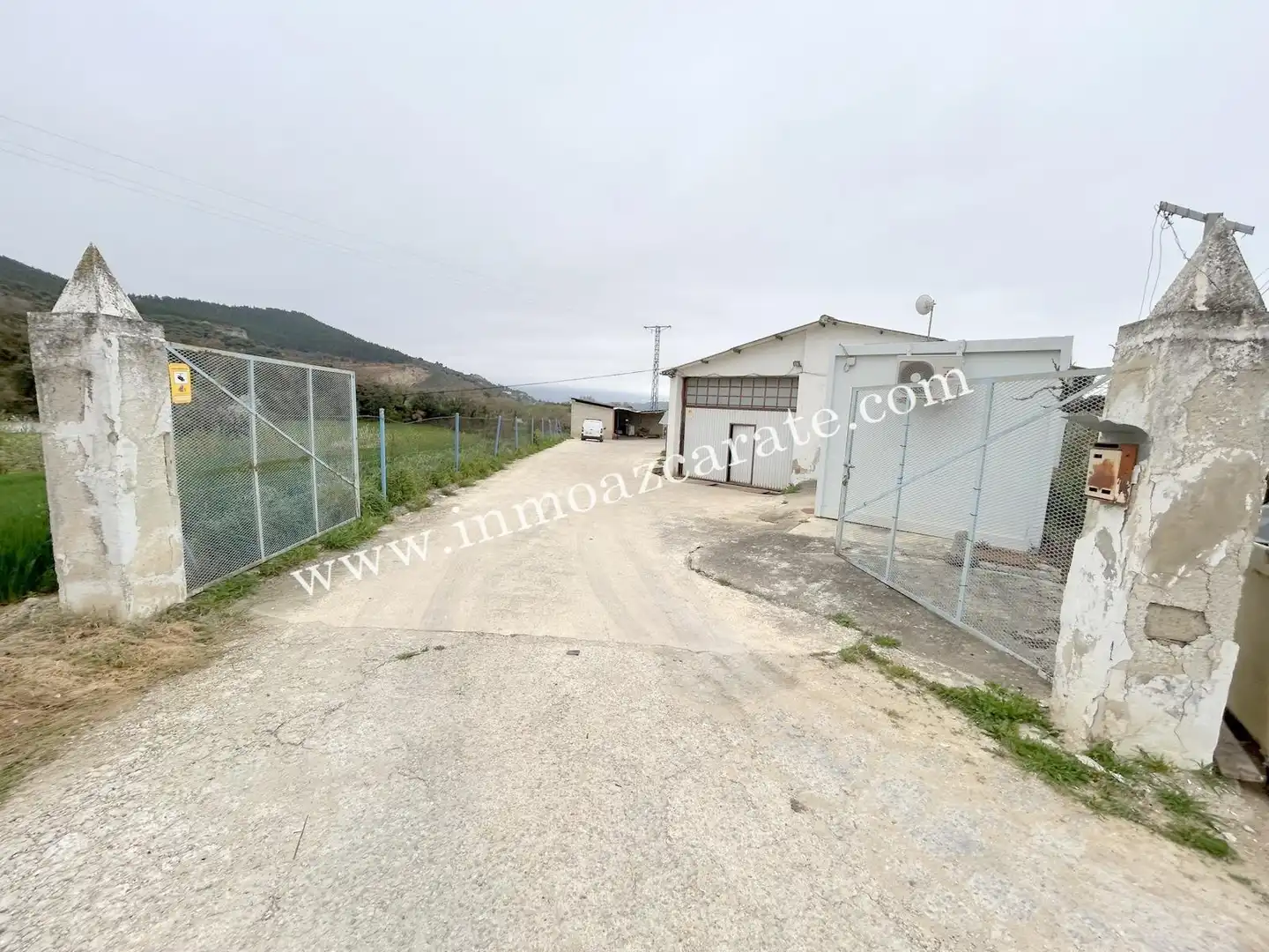 Vista exterior de Nave industrial en venta en Valle de Yerri / Deierri