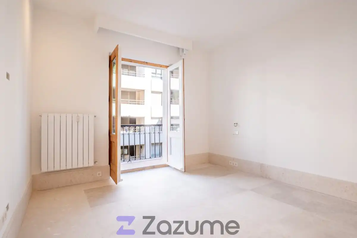 Habitación de Piso de alquiler en Zaragoza con Aire acondicionado, Calefacción y Horno
