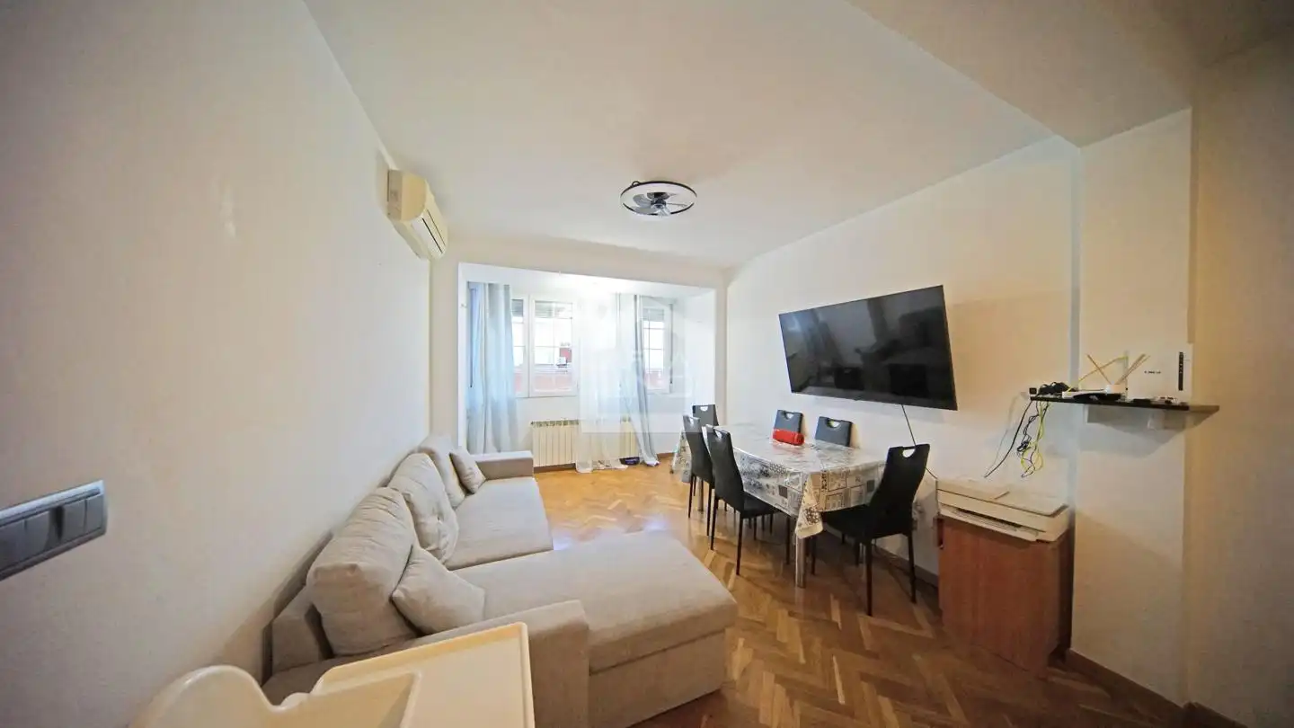 Sala d'estar de Pis en venda en Alcorcón amb Aire condicionat, Calefacció i Parquet