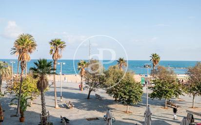 Exterior view of Flat for sale in  Barcelona Capital  with Air Conditioner, Heating and Balcony