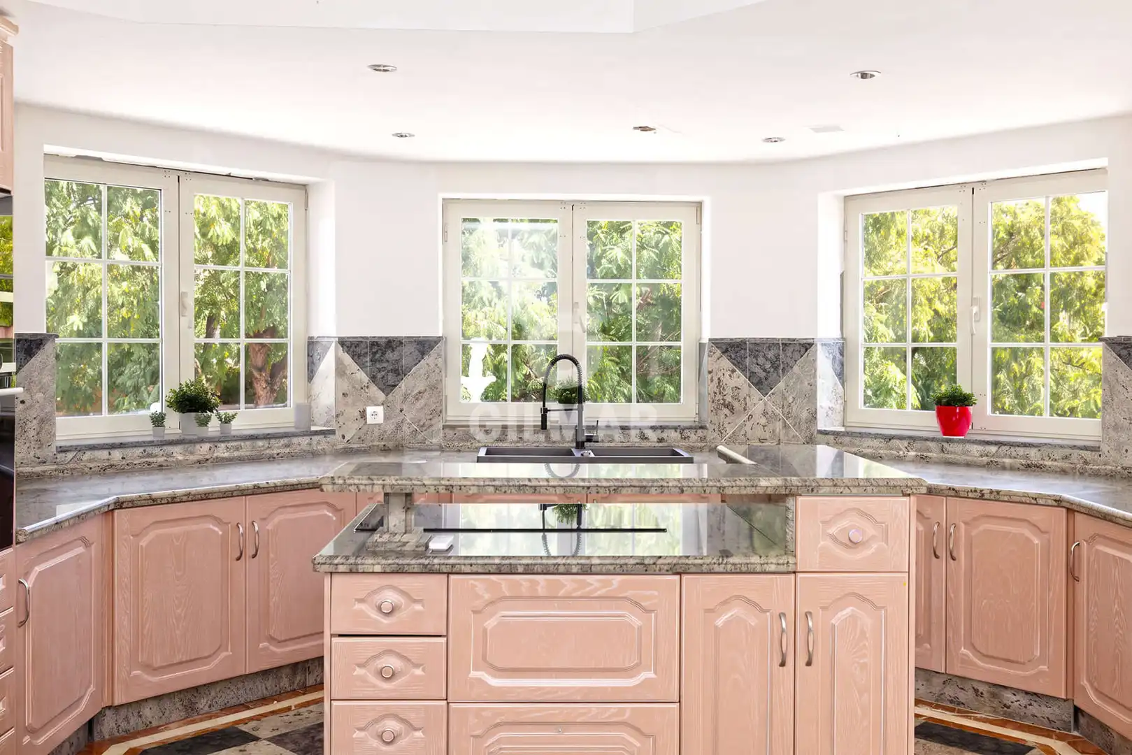 Cocina de Casa o chalet en venta en Estepona con Jardín privado y Piscina