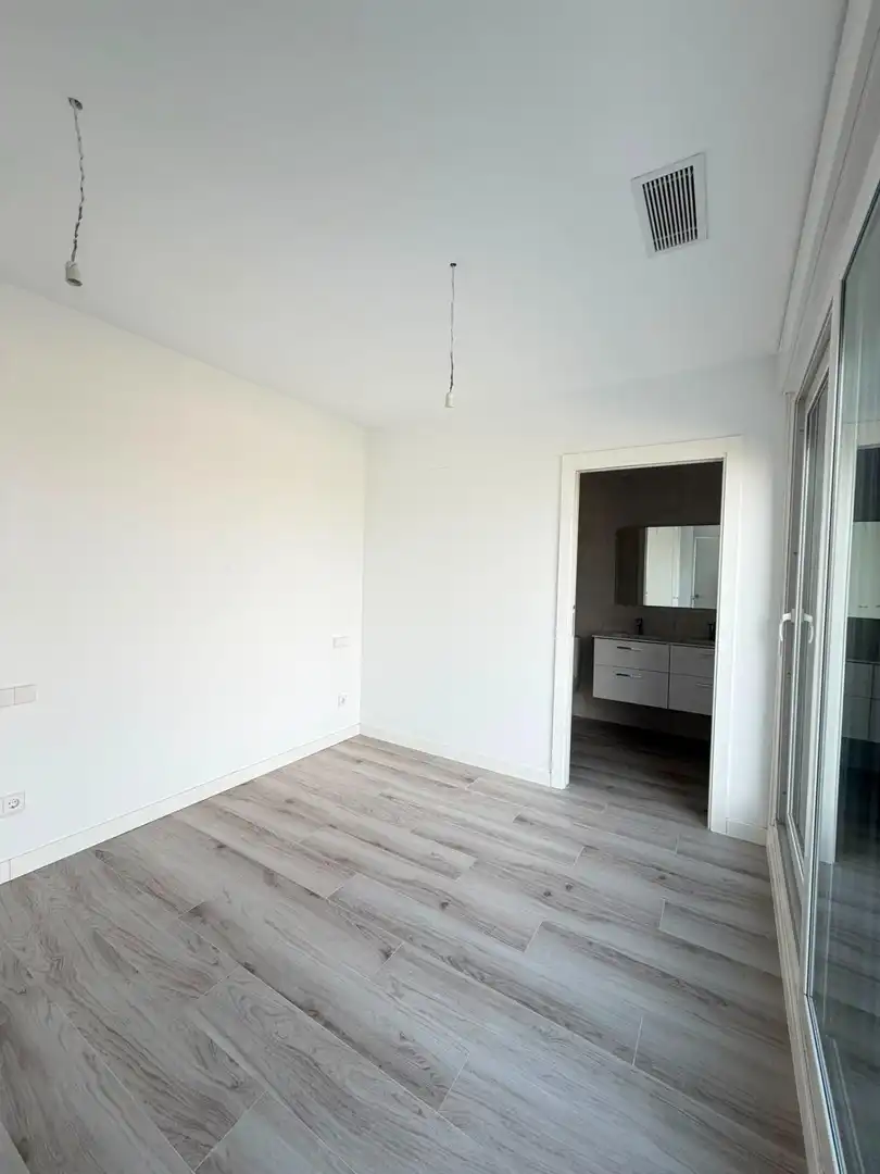 Bedroom of Flat for rent in Madrid  with Heating, Terrace and Storage room