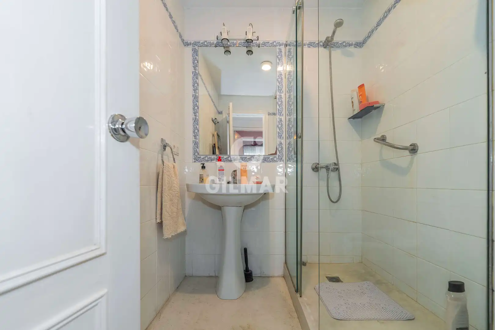 Baño de Piso en venta en Madrid con Calefacción, Jardín privado y Trastero