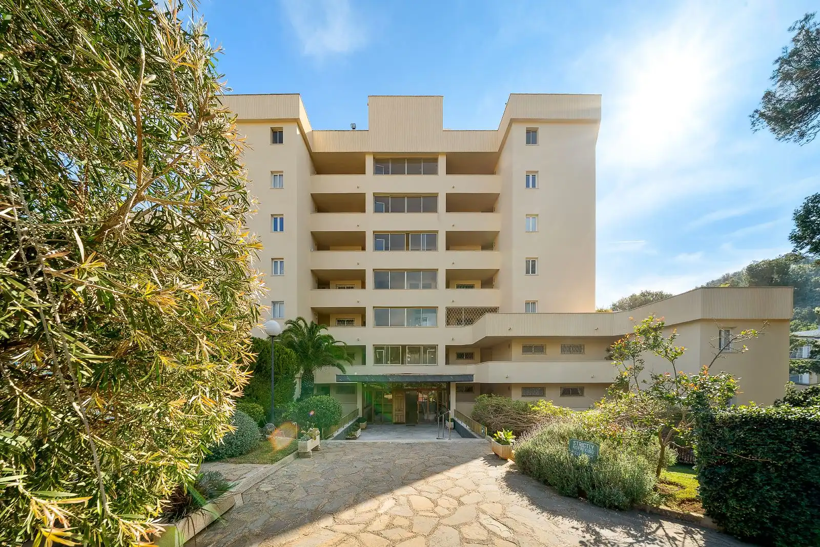 Vista exterior de Apartament en venda en Calvià amb Aire condicionat, Calefacció i Jardí privat