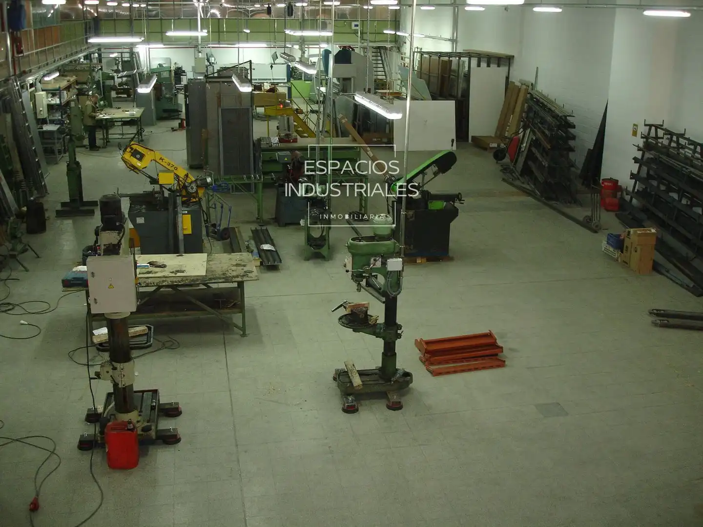 Industrial building with lift for sale in San Blas, imagen 4