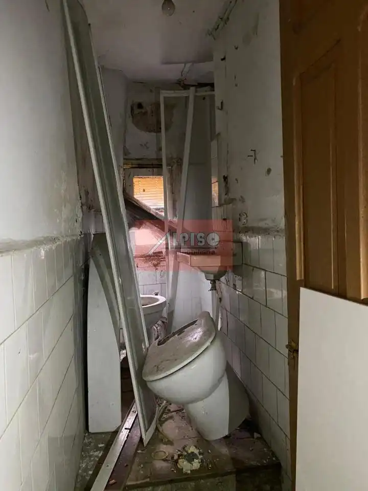 Bathroom of Buildings for sale in Ourense Capital 