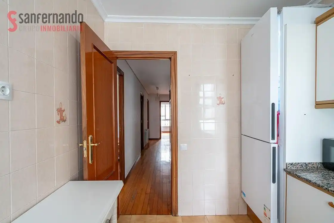 Piso en venta en Santander con Calefacción y Parquet