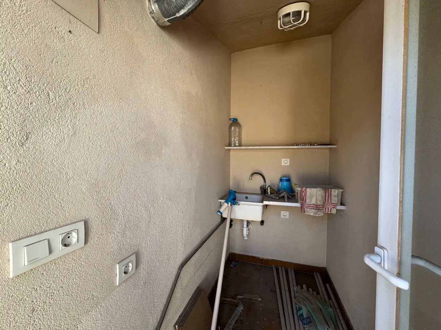Attic for sale in Figueres  with Air Conditioner, Heating and Terrace