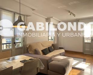 Living room of Flat for sale in Elgoibar  with Heating, Parquet flooring and Oven