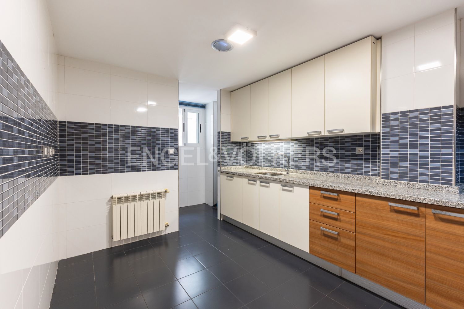 Cocina de Apartamento en venta en Castellón de la Plana / Castelló de la Plana con Aire acondicionado, Calefacción y Parquet