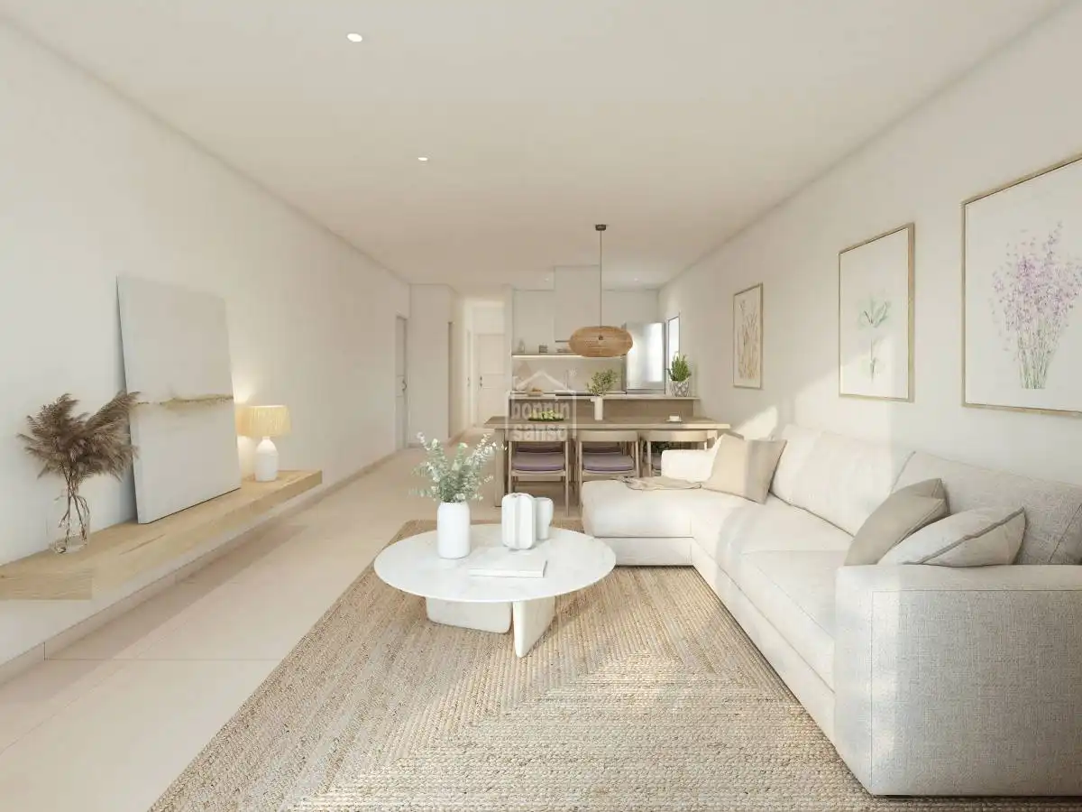 Sala d'estar de Apartament en venda en Es Mercadal amb Jardí privat, Terrassa i Piscina