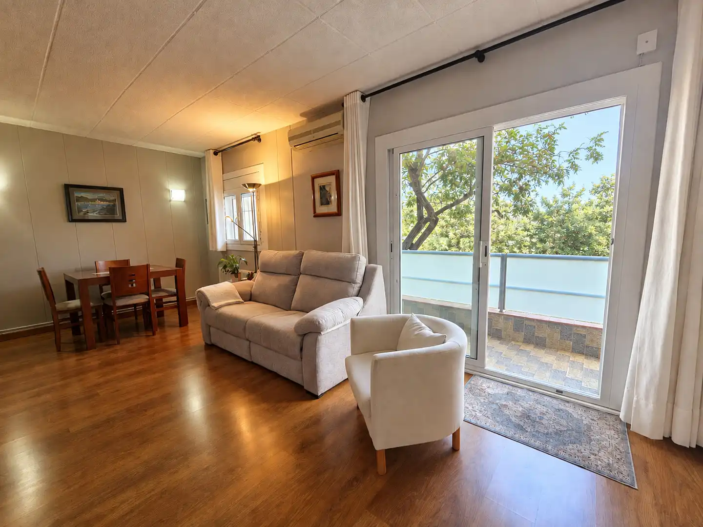 Appartamento con terrazza in vendita a Carrer de l'Arc de Sant Martí
