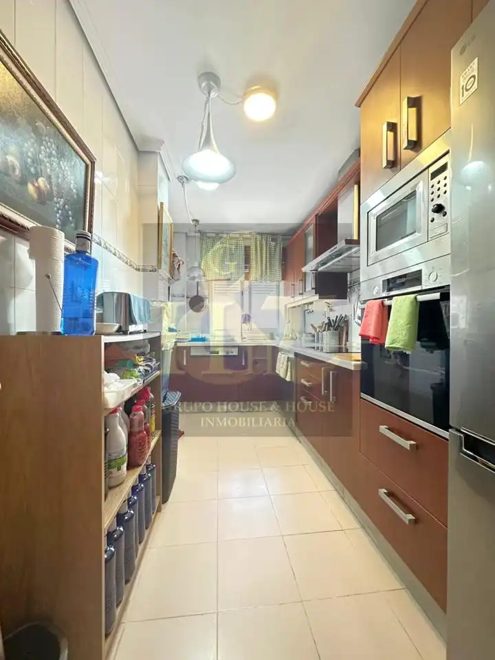 Flat for sale in Centro - Calzada - Cabo Noval