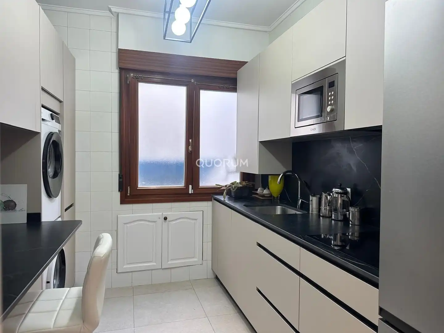 Cocina de Piso en venta en Getxo  con Calefacción, Terraza y Amueblado