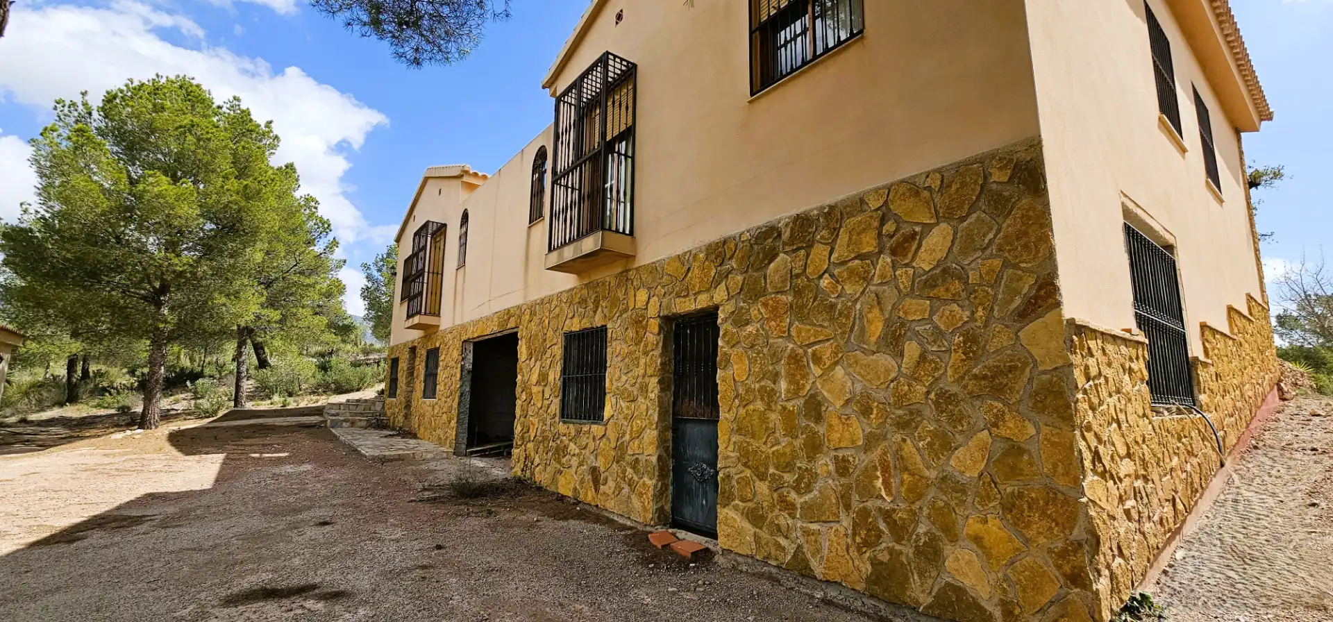 Vista exterior de Casa o xalet en venda en Aledo amb Jardí privat, Terrassa i Traster