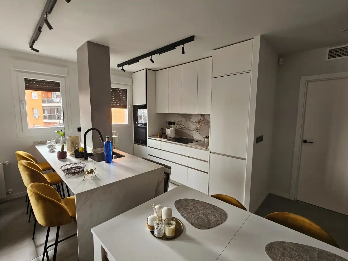 Kitchen of Duplexes for rent in  Madrid Capital  with Air Conditioner, Heating and Furnished