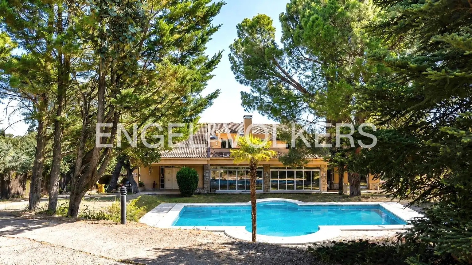 Casa amb jardí en venda a Ciudalcampo