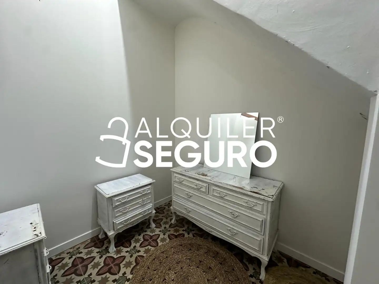 Habitación de Piso de alquiler en Valencia con Aire acondicionado, Terraza y Amueblado