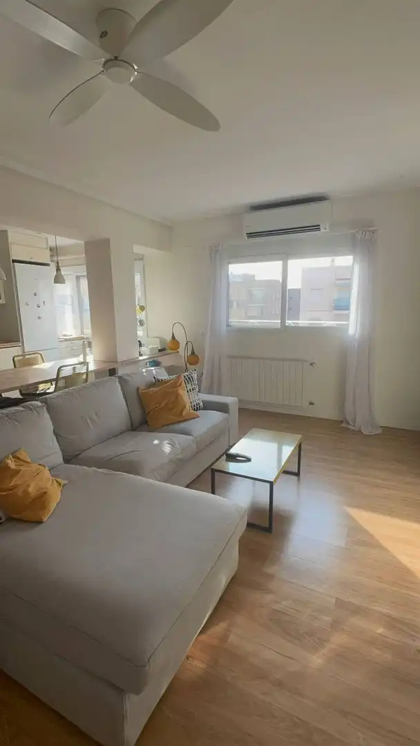 Sala d'estar de Apartament en venda en Valencia amb Aire condicionat, Calefacció i Terrassa