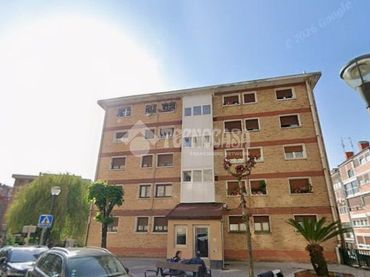 Piso en venta en Ibaiondo