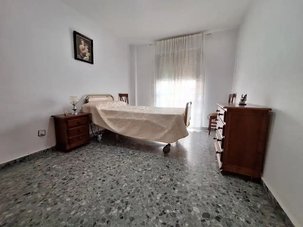 Flat for sale in Calle Canonigo, Arenal - La Pólvora