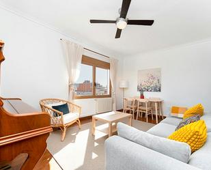 Living room of Flat to rent in  Barcelona Capital  with Air Conditioner, Heating and Private garden