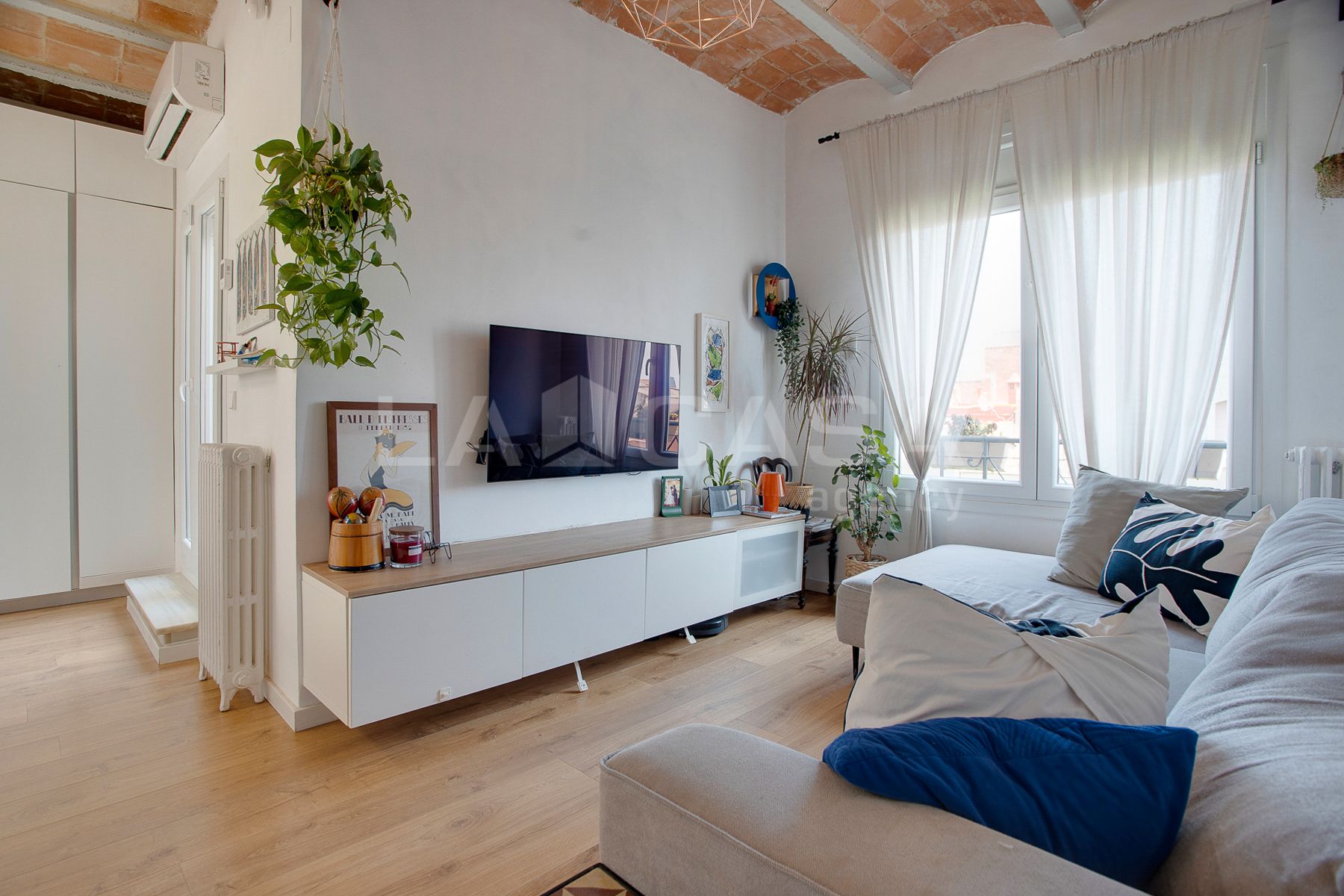 Sala d'estar de Àtic en venda en  Barcelona Capital amb Calefacció i Terrassa