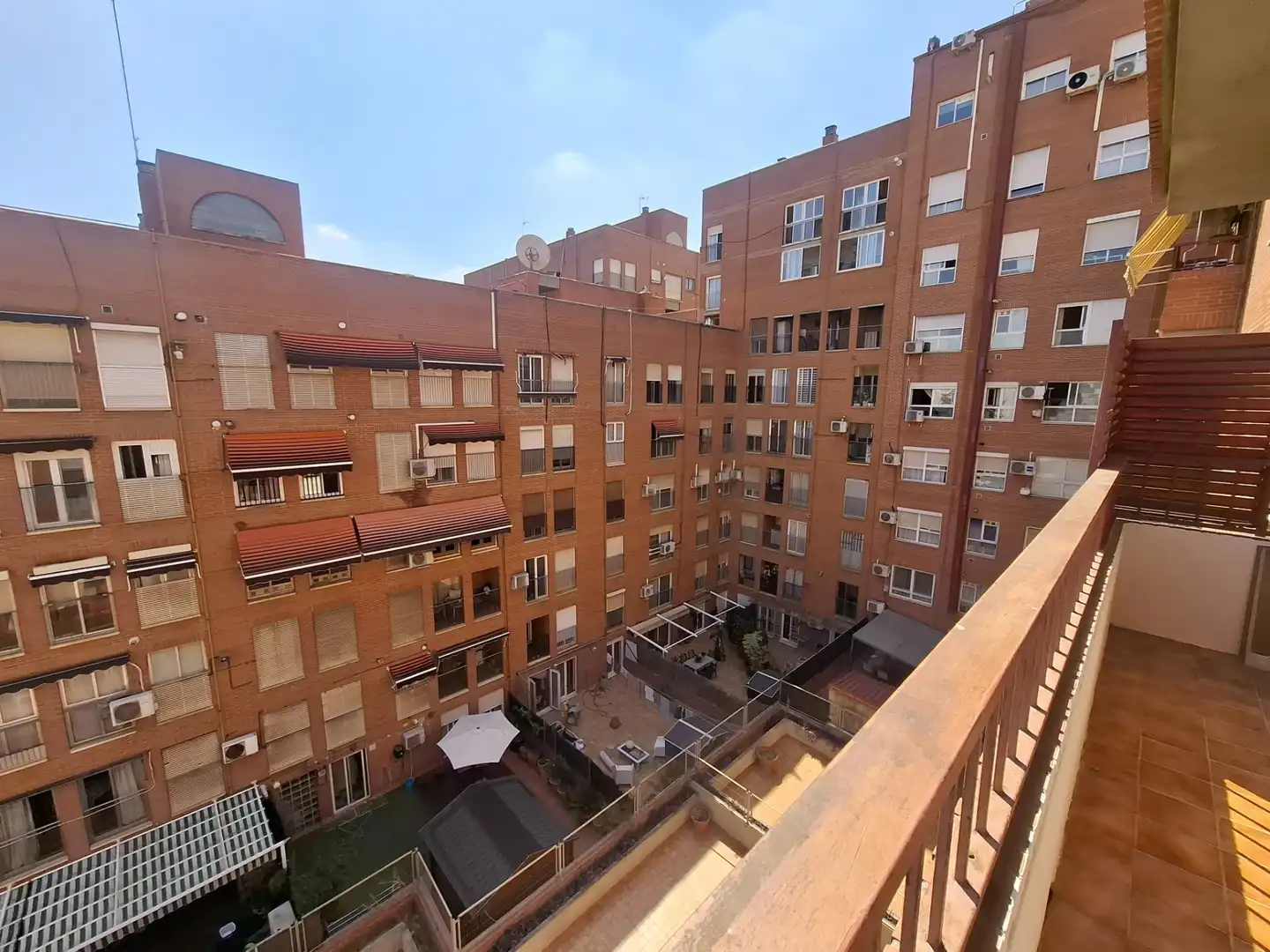 Piso de alquiler en Carrer de les Sureres, La Llum