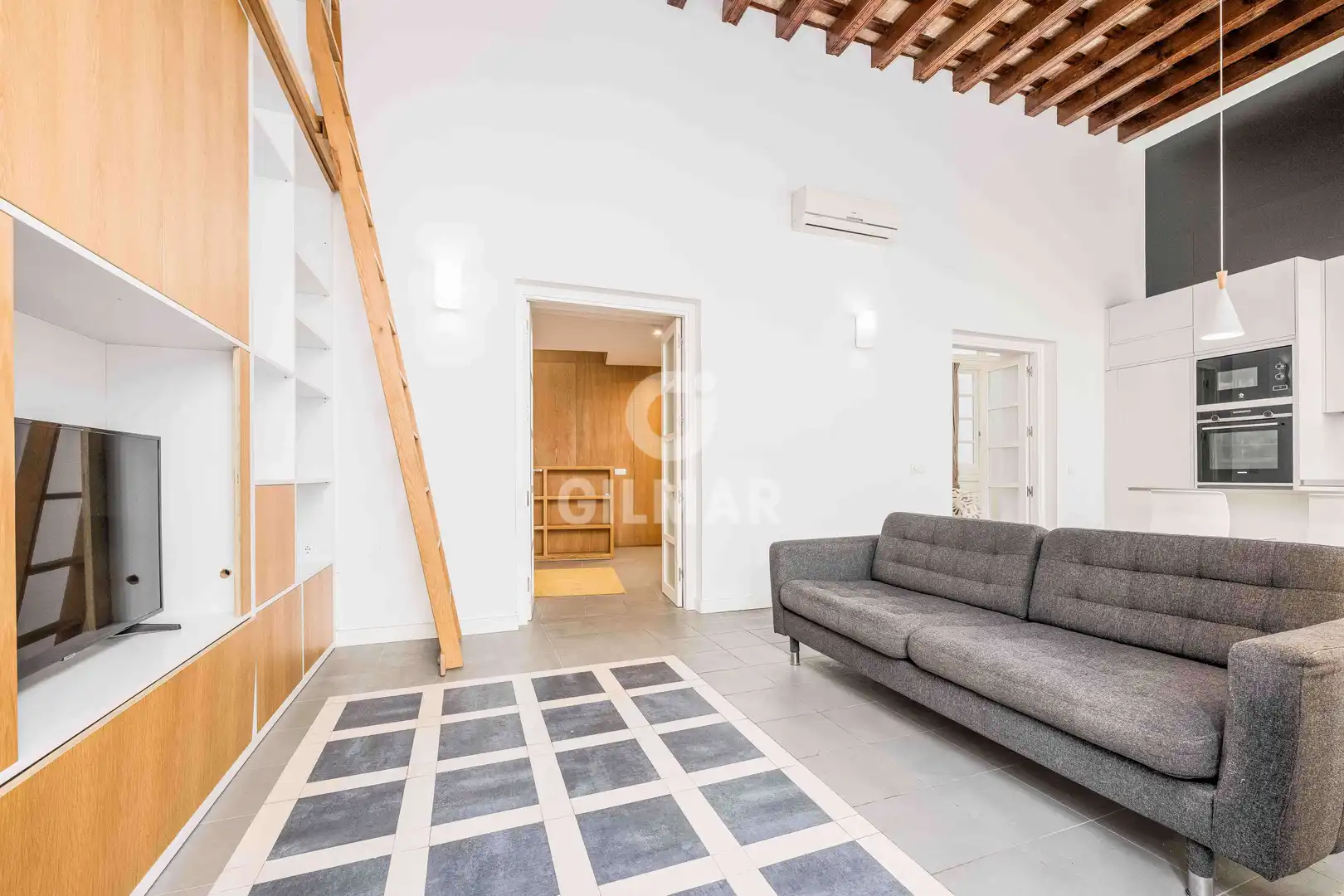 Sala d'estar de Dúplex en venda en Cádiz amb Calefacció i Traster