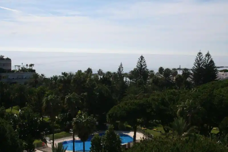 Jardín de Ático en venta en Marbella con Aire acondicionado, Terraza y Trastero