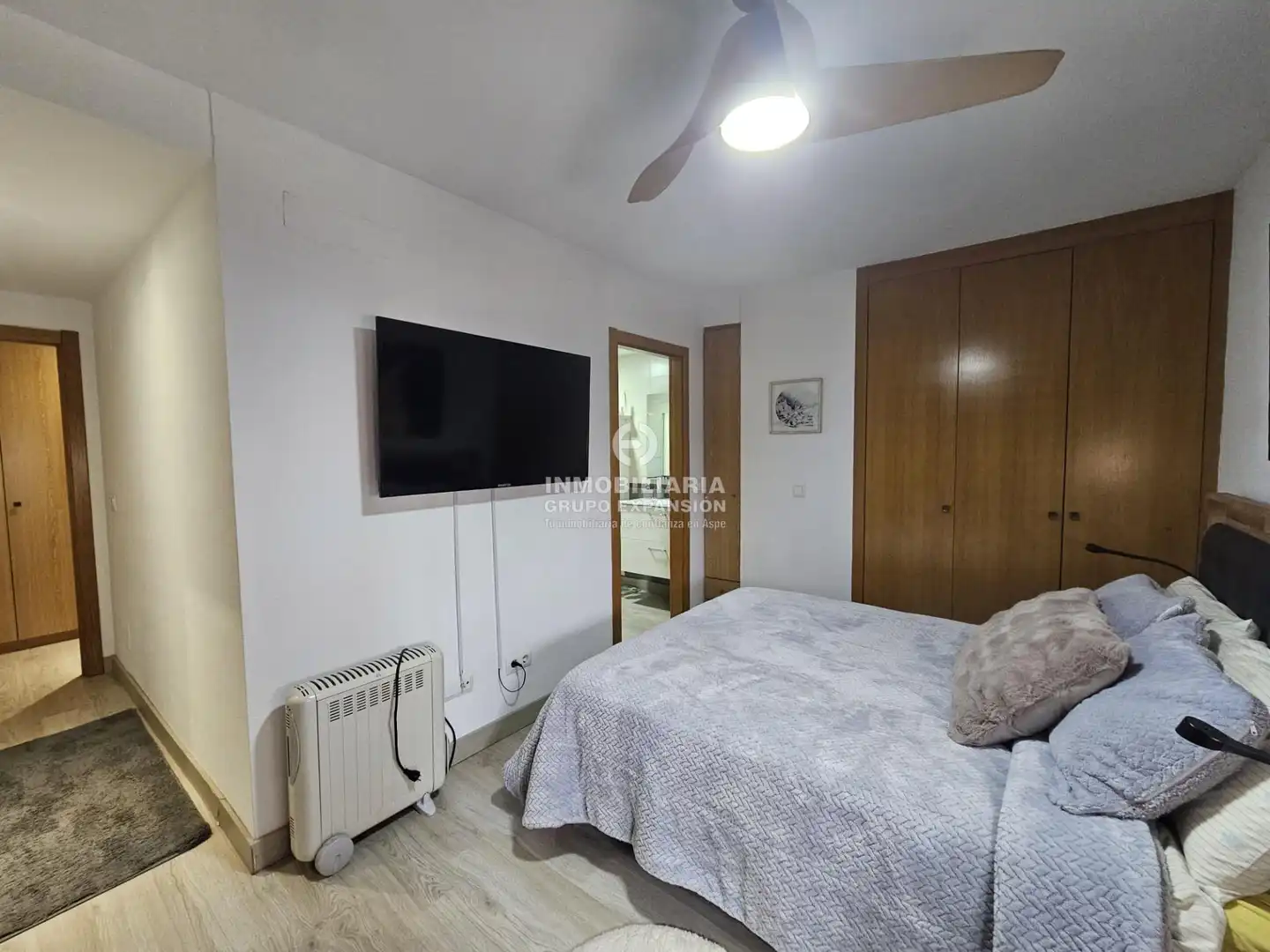 Schlafzimmer von Wohnung zum Verkauf in Aspe mit Klimaanlage, Heizung und Privatgarten