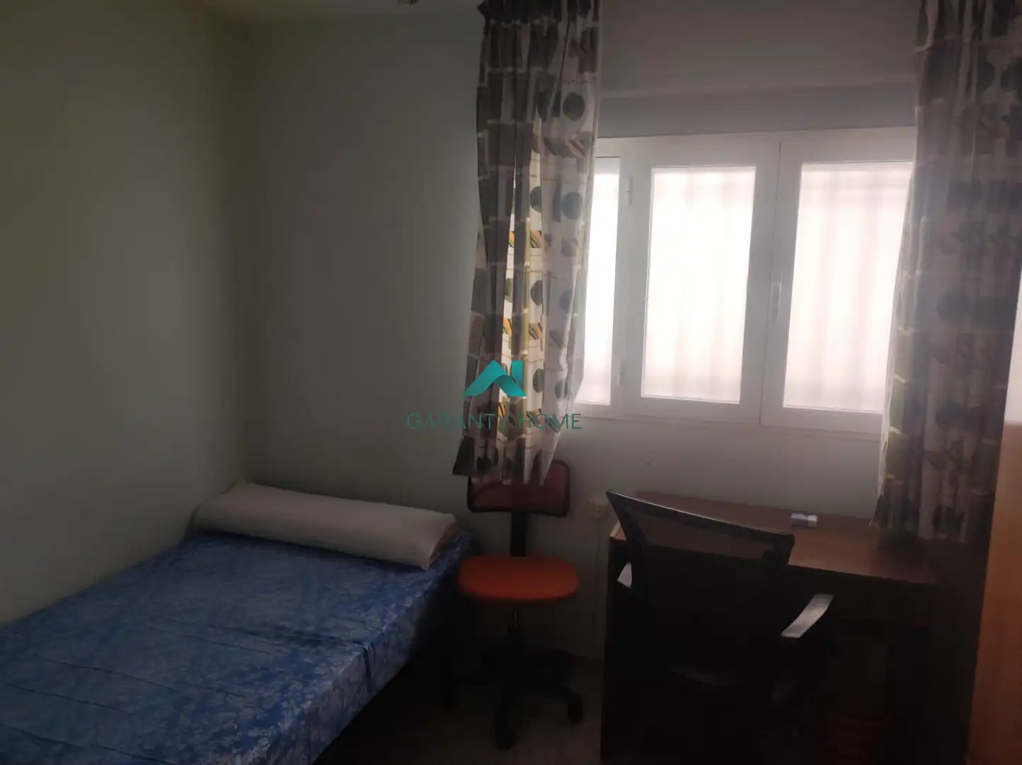 Habitación de Piso de alquiler en Jaén con Amueblado y Balcón