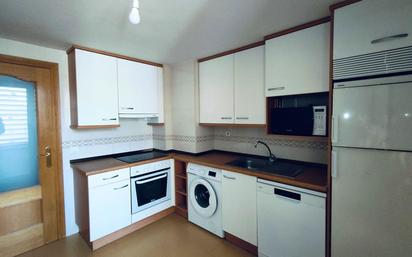 Kitchen of Flat for sale in  Zaragoza Capital  with Heating, Parquet flooring and Terrace