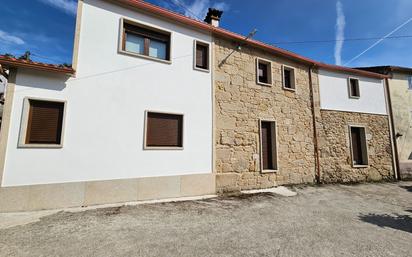 Exterior view of House or chalet for sale in Padrón