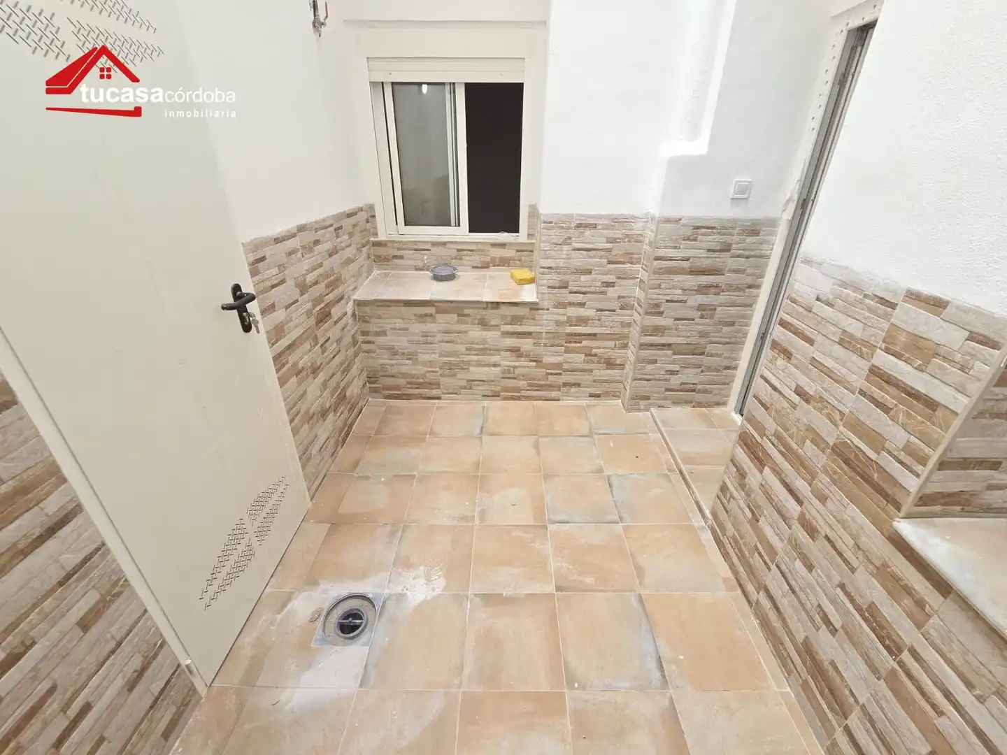 Bathroom of Ground floor for sale in Córdoba  with Storage room