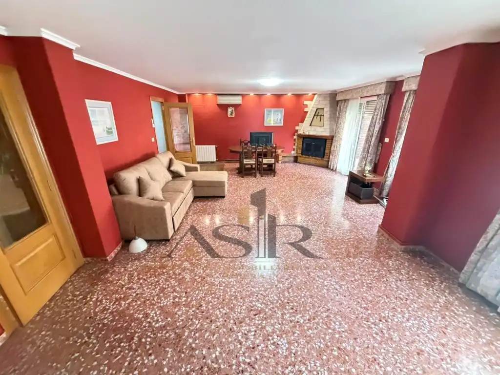 Piso con terraza en alquiler en angel alcazar